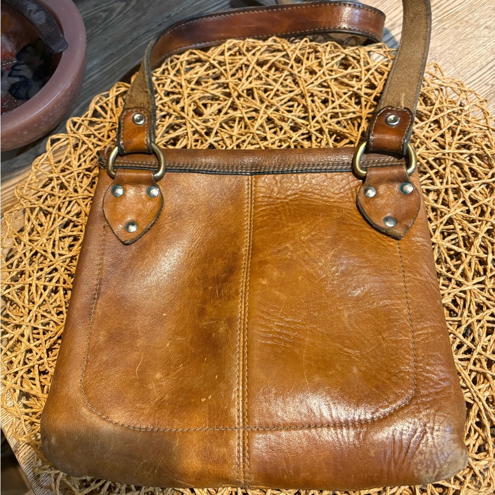 Elegant Brown Leather Hobo Bag - Picture 3 of 4